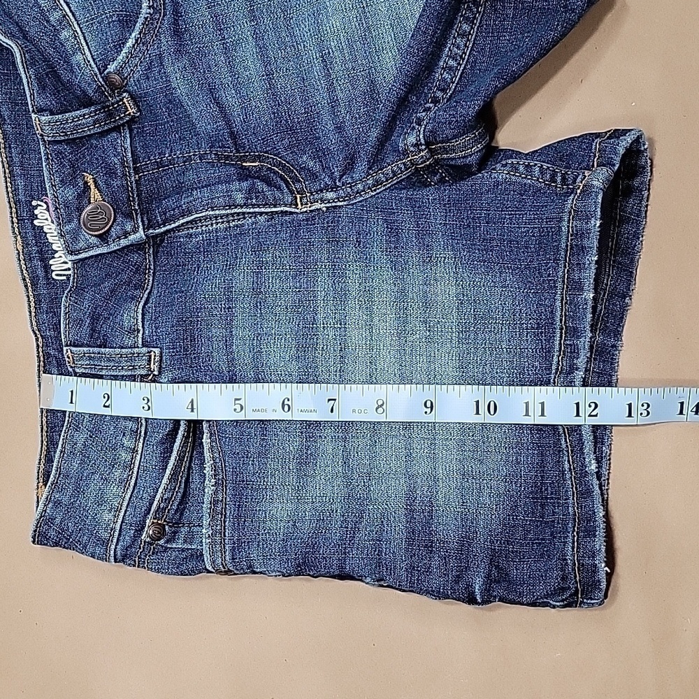Wrangler, Retro Mae Shorts, Size 1 Avg, Excellent Condition, Like New! - Picture 7 of 9